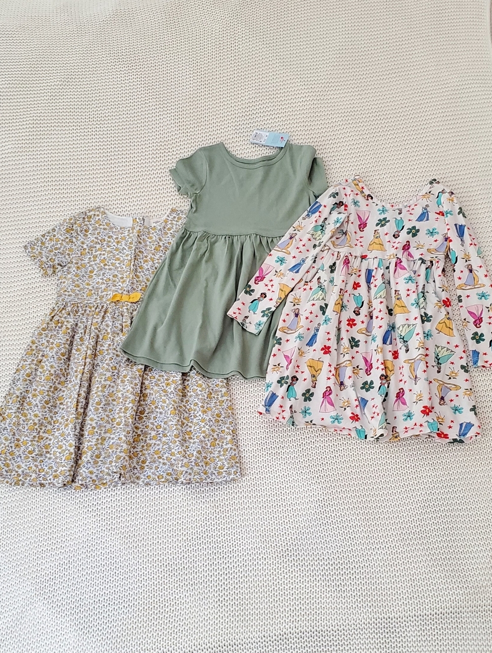 Bundle of 3 Girl's Hanna Andersson OshKosh Cat & Jack Dresses Size 5T